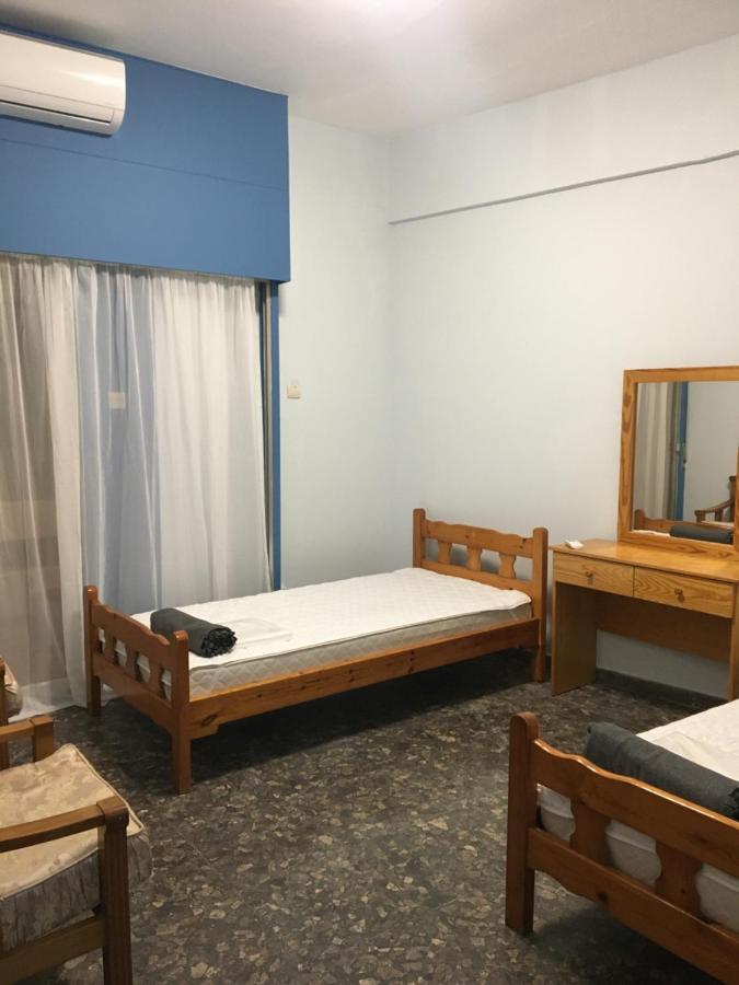 Past Or Trail Hostel ลาร์นาคา ภายนอก รูปภาพ