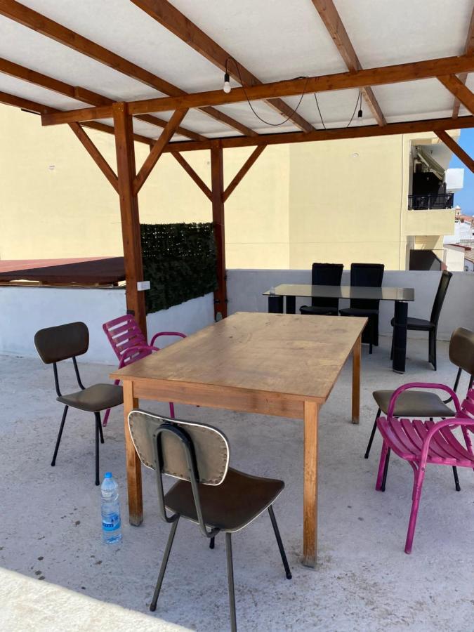 Past Or Trail Hostel ลาร์นาคา ภายนอก รูปภาพ