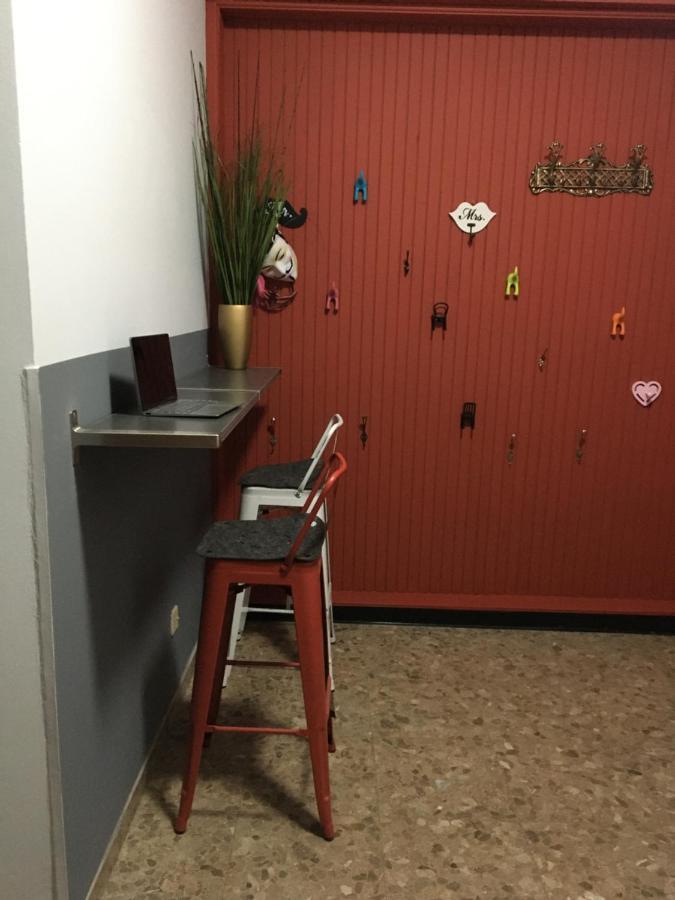 Past Or Trail Hostel ลาร์นาคา ภายนอก รูปภาพ