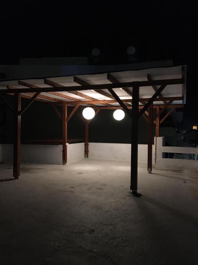 Past Or Trail Hostel ลาร์นาคา ภายนอก รูปภาพ